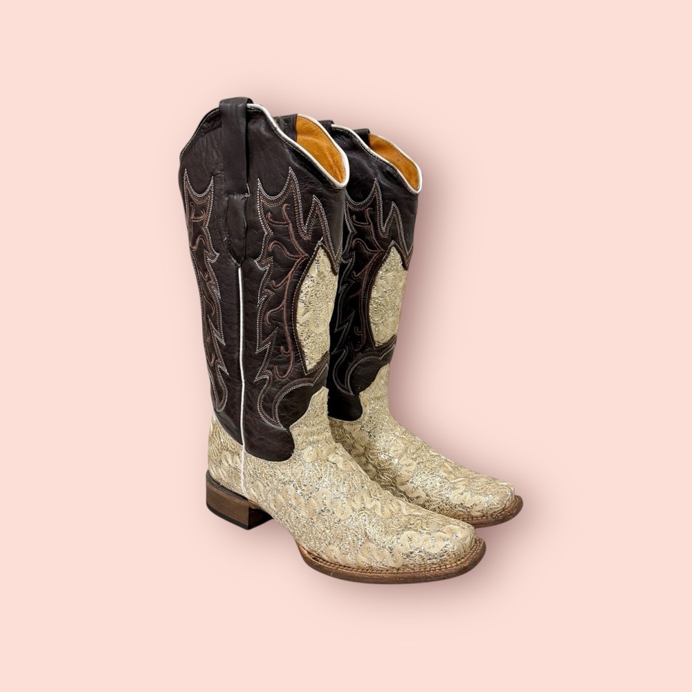 Women’s Two-Tone Brown and Cream Embroidered Heeled Cowboy Boots